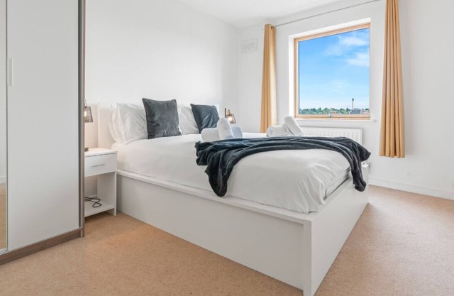 Amazing City View High End 2-Bedroom Flat