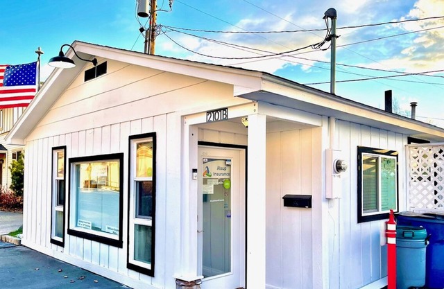 Cottage Central - proche de tout!
