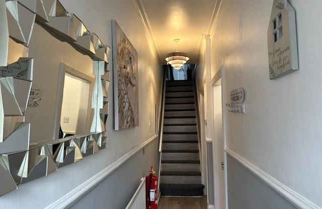 Central Doncaster Mansion