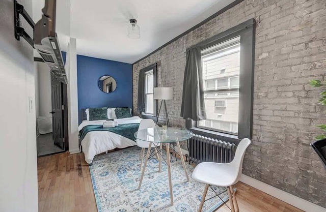 Charming Studio McKinley Beach | BradySt Lowr East