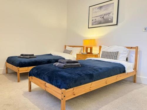 Central Flat, Free Parking, Ideal for Contractors