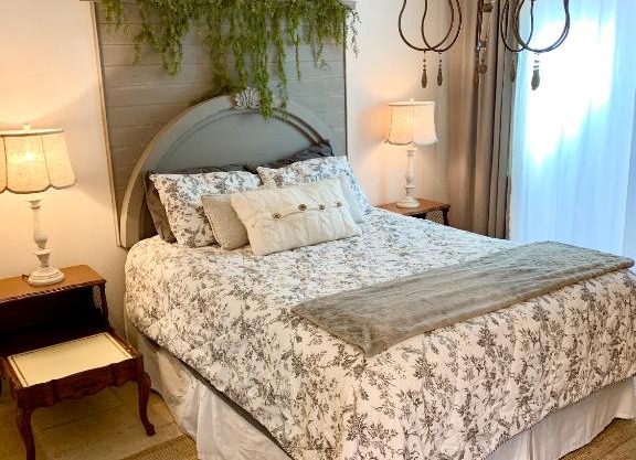 Central French Charm in Tucson