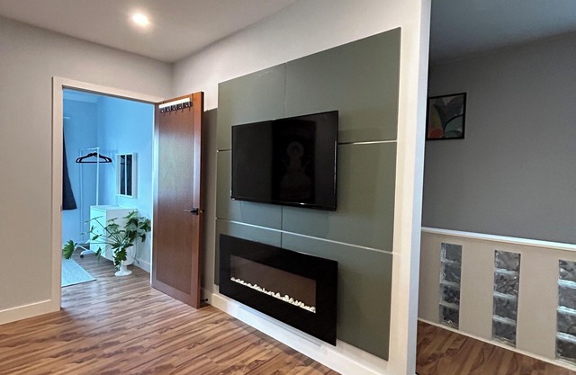 Central Halifax - Quinpool Rd / Close to Downtown, Restaurants & Hospitals