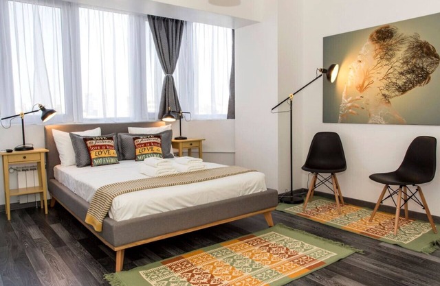 STUDIO DE LUXE LUMINEUX PROCHE METRO ET VUE SUR LA GRANDE VILLE
