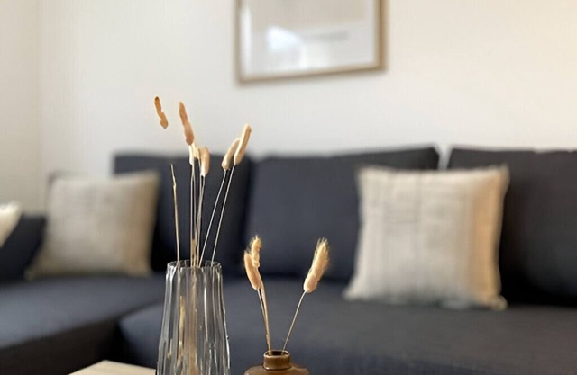 Central living in a quiet location! MA2R