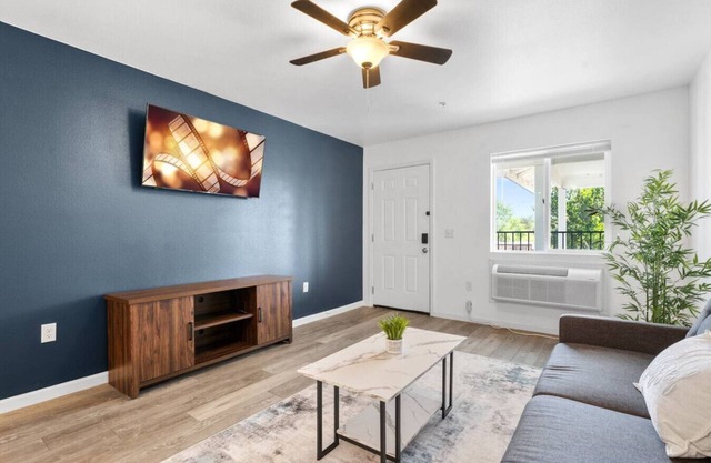 Charming 1-Bedroom - 35 Min to Lake Tahoe, Near Downtown Reno, Free Parking!