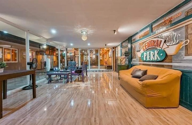 Central Perk inspired pool villa