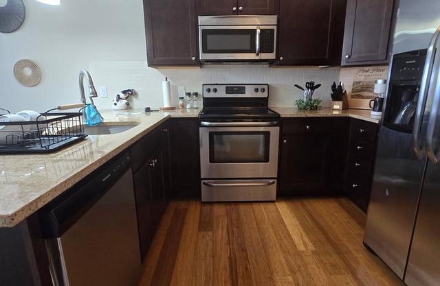 Charming 2-bedroom Stylish Townhome in Peaceful Saratoga