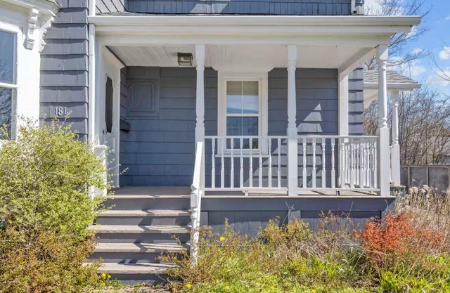 Central Summerside Getaway