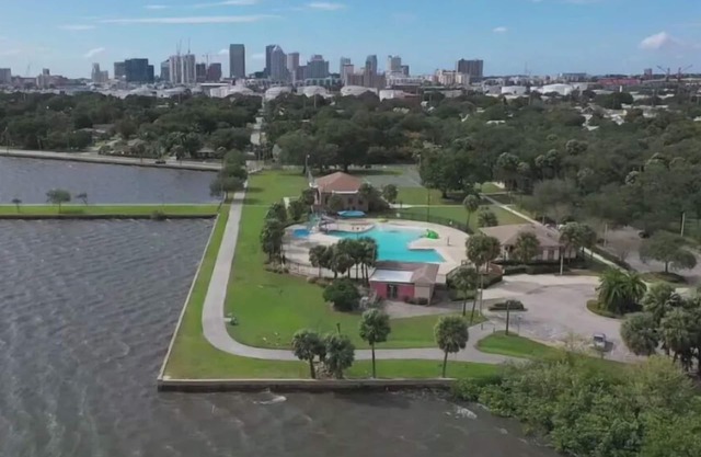 This centralized location is close to everything Tampa Bay has to offer.