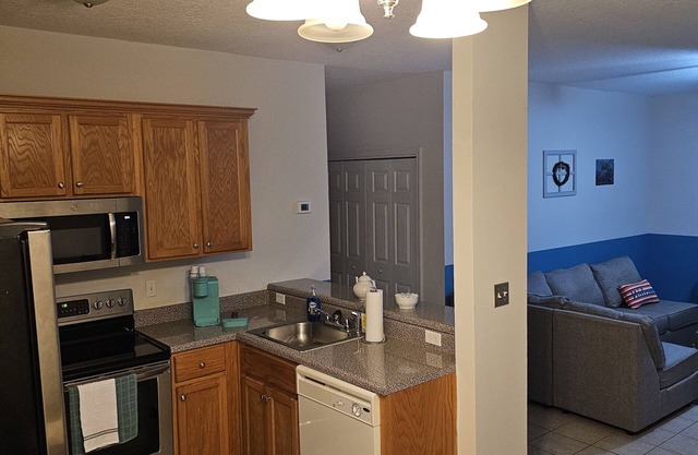 Central to All Gulf Coast Entertainment and Feels Like Home 2 Bedroom Condo