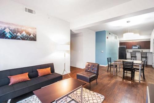 Central Urban Stay with Gym