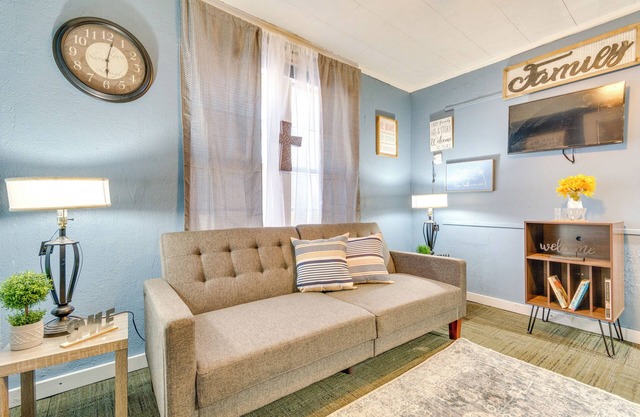 Centrally Located North Little Rock Studio w/ Yard
