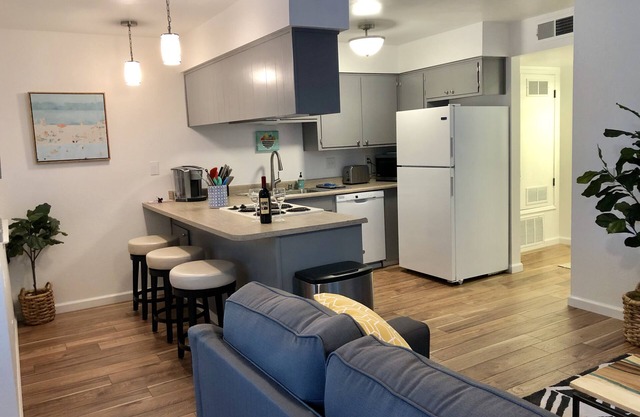 Contemporain 2 chambres près du centre-ville de Chico