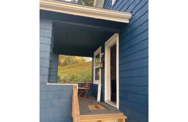Centrally Located 2 unit house