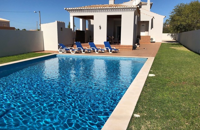 Villa de 3 chambres située au centre avec piscine à proximité des plages
