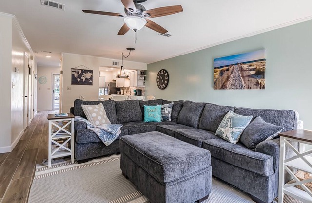 Centrally located in Beaufort - Perfect for Marine Graduations