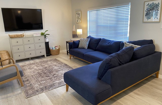 Centrally-located, coastal tiny home w/ access to downtown and the best beaches!