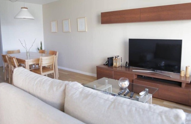 Centro Naval - Modern 2 Bedroom in Olivos
