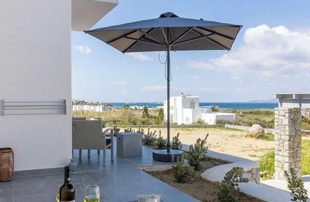 Cezaria Naxos Hotel