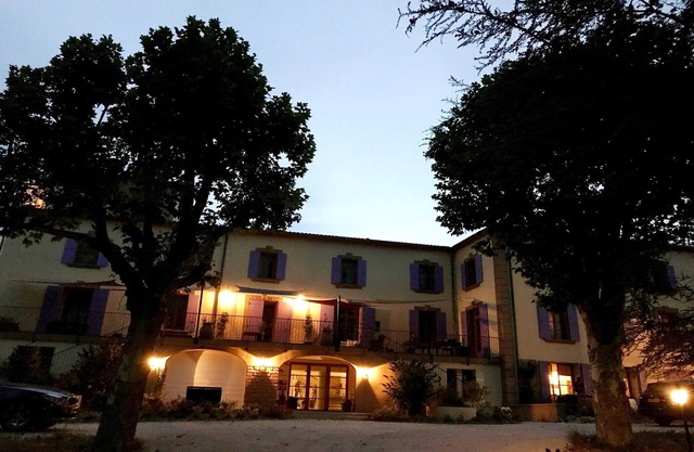 Appartement à Ferrassières avec piscine partagée