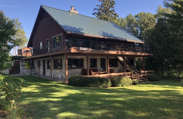 Chain O'Lakes Homes pour les grands groupes multi-familiaux, les mariages et les événements