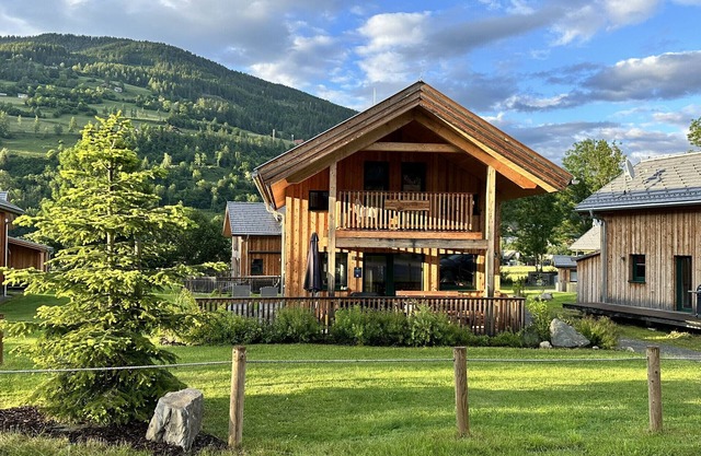 Chalet # 51b with 3 bedrooms & IR sauna