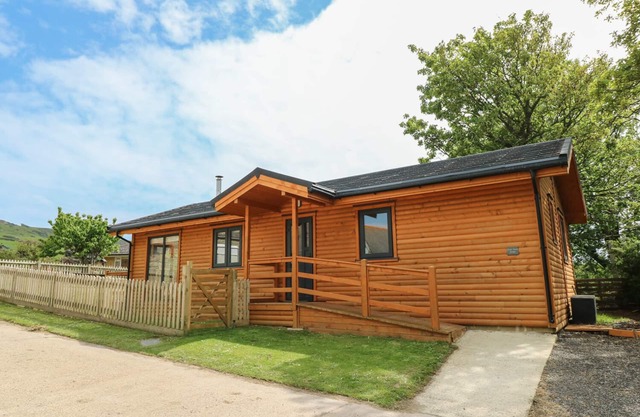 Chale Farm Lodge, CHALE