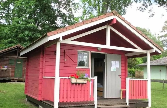 Chalet - 1 Schlafzimmer (ohne Sanitäranlagen) 4 Personen