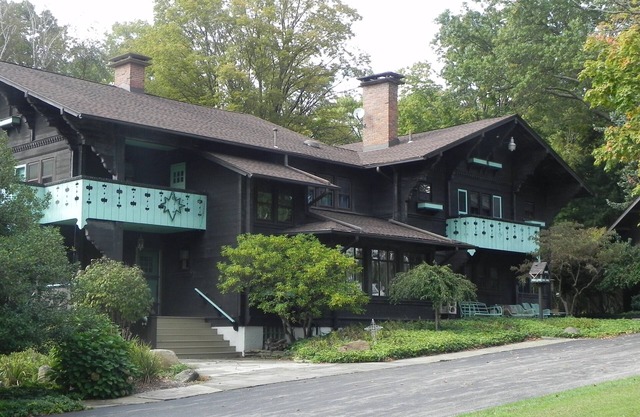 Chalet 10 000 Sq Ft Mansion, 16 moutons, avec 4 salles de bain
