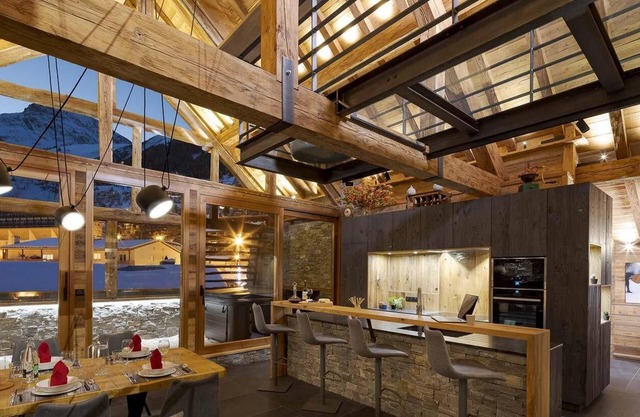 Chalet, à 150m des pistes de ski, remise en forme, sauna, terrasse, cheminée ou poêle à bois