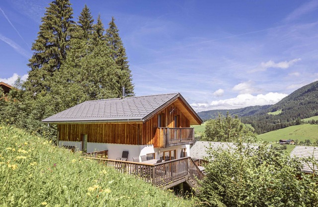 Chalet # 66 with 4 BR for 9 to 10 people
