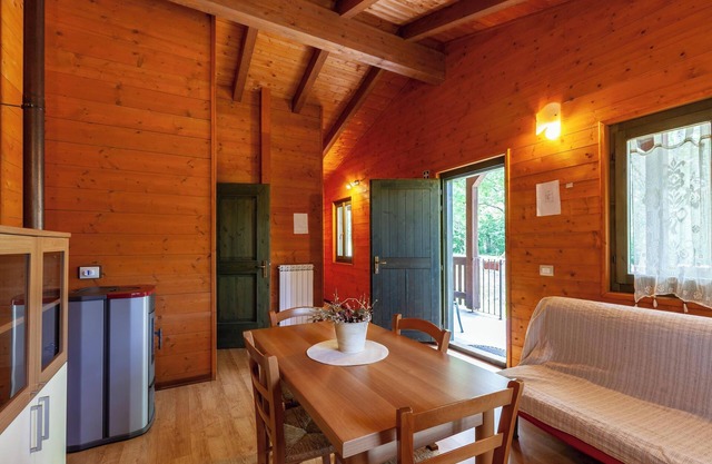 Chalet Anemone - Villaggio Anemone avec vue sur les montagnes et terrasse.