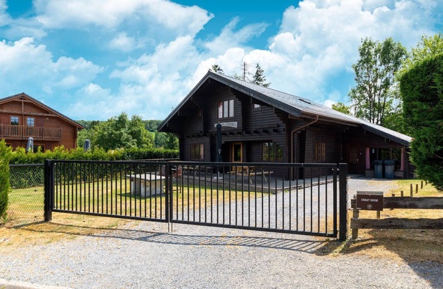 Châlet spacieux à Durbuy à 200 mètres du Golf