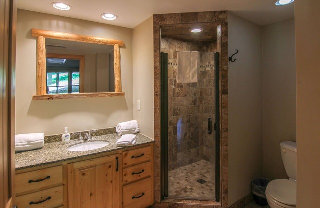 Chalet Crystal Mountain - 6 Chambre - 3 Bath Log Cabin