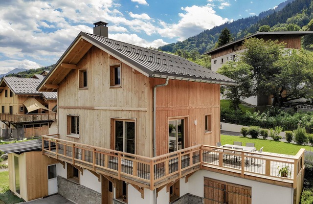 Chalet "Du Fey" avec vue sur les montagnes, terrasse privée et Wi-Fi