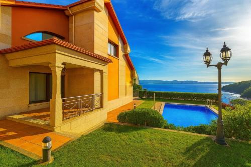 Chalet en Sanxenxo con hermosas vistas y gran privacidad