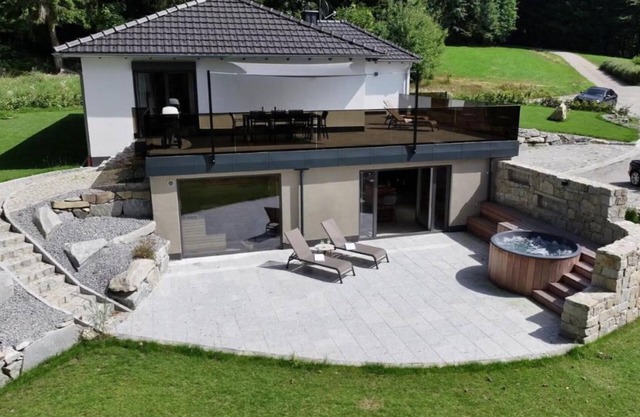 Chalet 'Ferienchalet Schneiders' avec terrasse privée, jardin privé et Wi-Fi