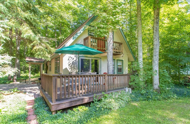 Chalet pour toutes les saisons-5 minutes en voiture de Boyne Mountain Ski Resort