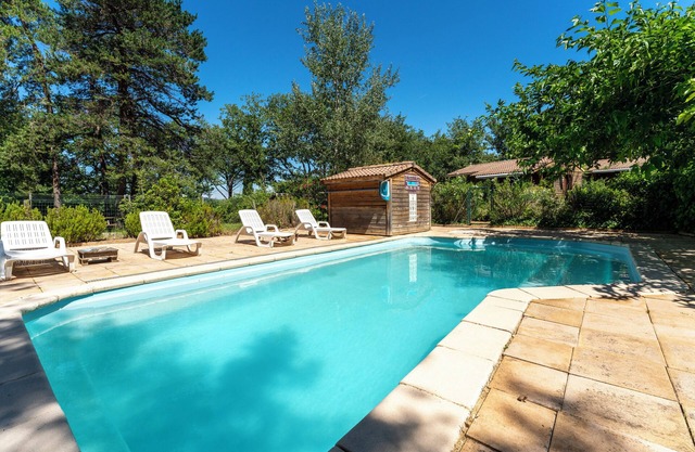 Chalet "Gite Romarin" avec piscine partagée, terrasse privée et Wi-Fi