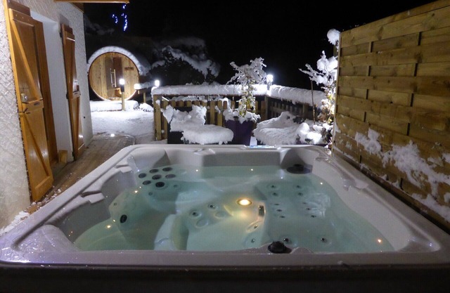 Chalet Haute Savoie sauna jacuzzi privés Calme confort wifi domaine du fraizier