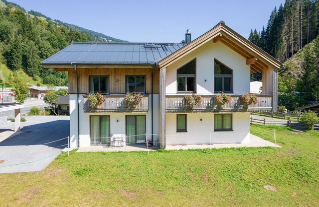 Chalet avec sauna et Jokercard en été