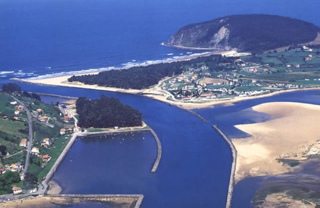 Chalet dans l'Alto de Valdeiglar. Plage de Rodiles Villaviciosa. Asturies