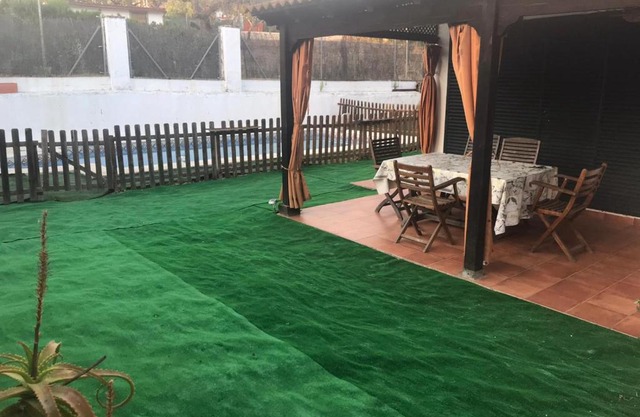 Chalet independiente piscina privada