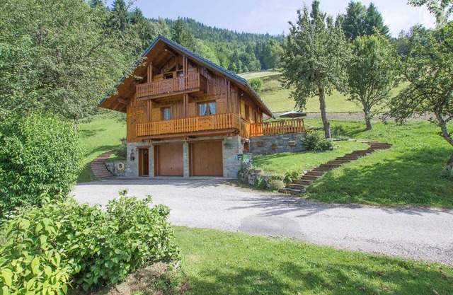 CHALET LA GRANGE - QUEIGE
