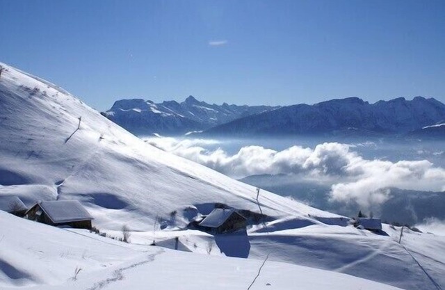 Chalet LE MACLAVIERRE à partir de 6 à 15 personnes- SPA + SAUNA- Vue Magique !