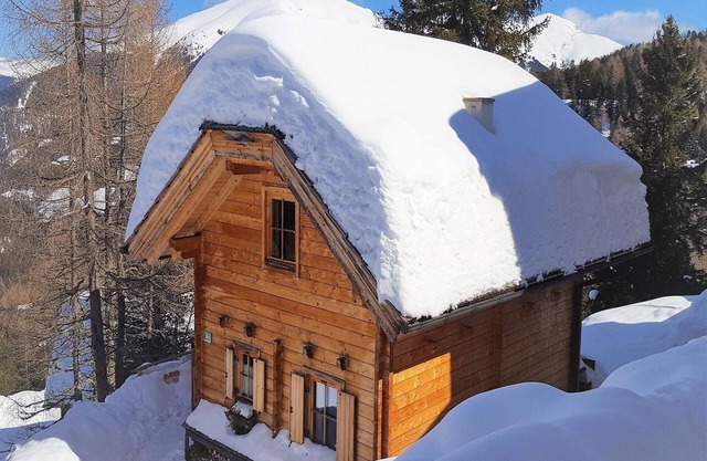 Chalet sur le Turracher Hoehe avec piscine