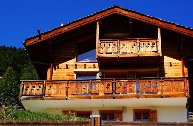 Chalet vue panoramique au soleil, terrasse, sauna, domaine 4 Vallées et sentiers