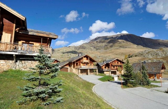 Chalet Privé + Accès Direct au Pistes!
