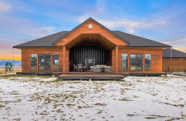 Chalet moderne / rustique avec bain à remous, sauna et vue sur les Tetons